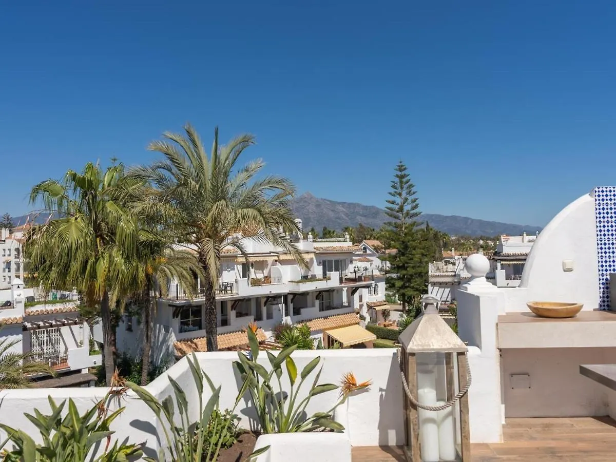 Castiglione Luxury Beachfront Duplex Penthouse ماربيا 0*,  إسبانيا