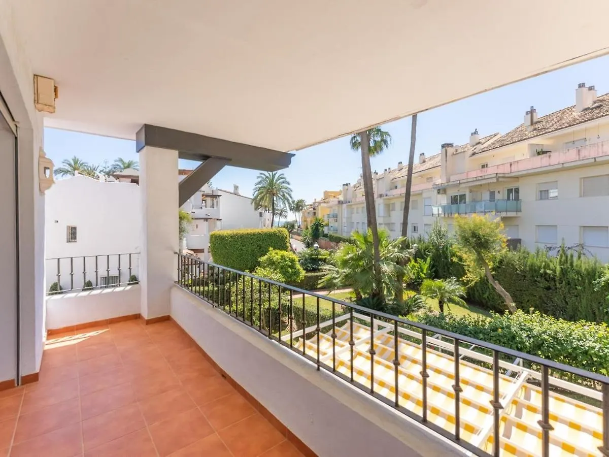 Castiglione Luxury Beachfront Duplex Penthouse ماربيا شقة