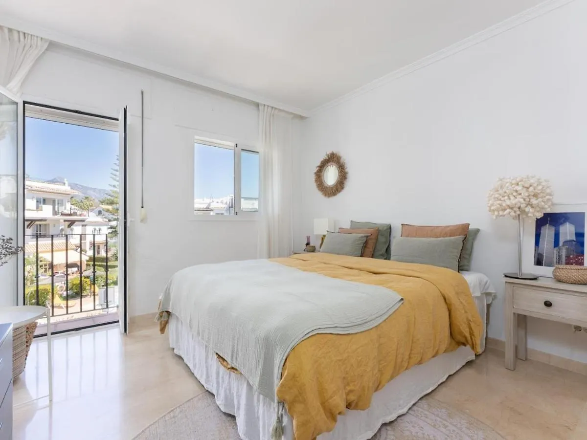 شقة Castiglione Luxury Beachfront Duplex Penthouse ماربيا إسبانيا